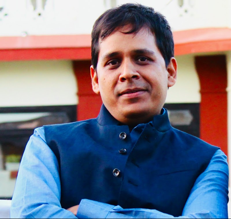 Dr. Vaibhav Dubey: Best Psychiatrist in Bhopal | Psychological Counselor